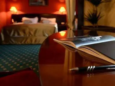 Отель Europa 4*